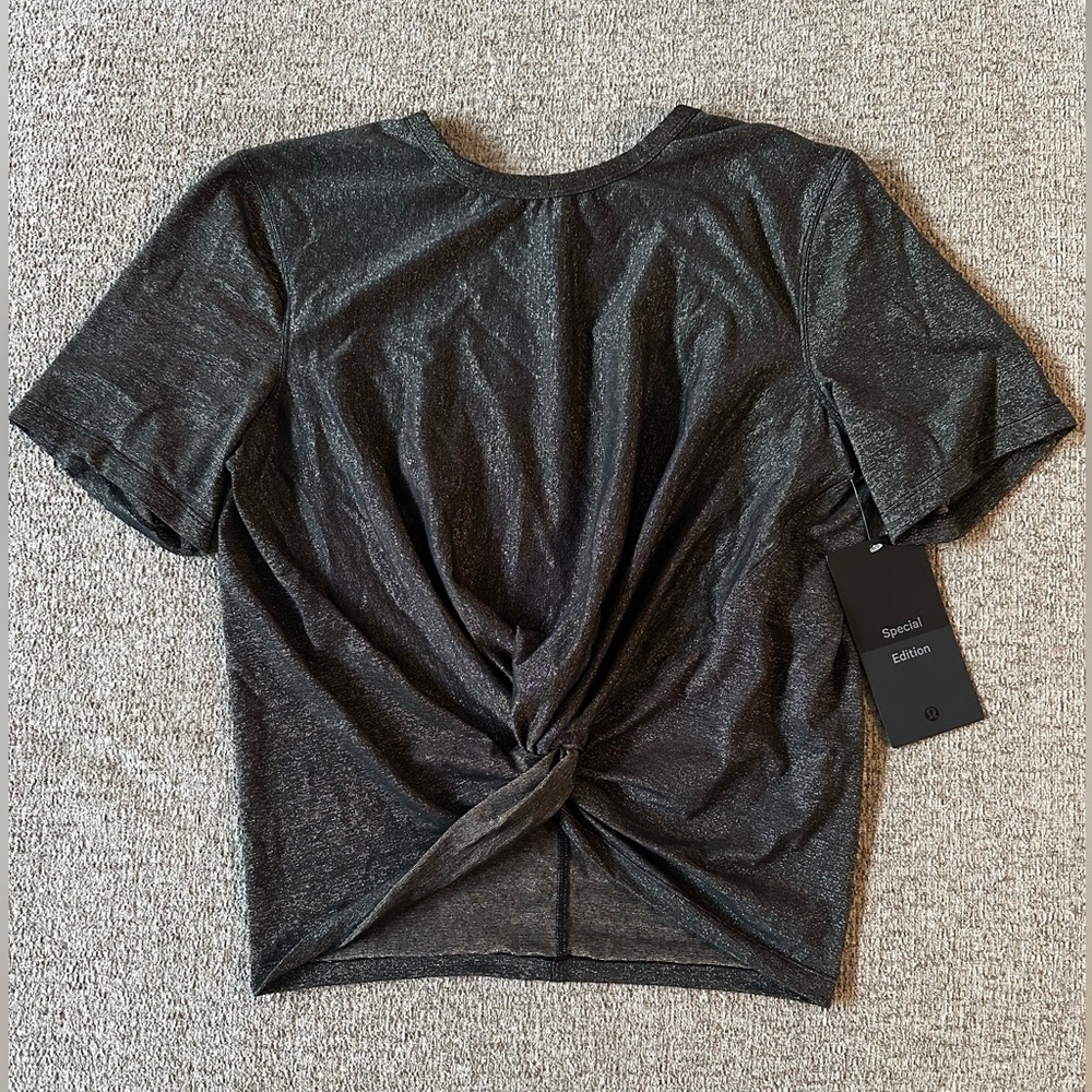 BNWT Lululemon Black Crescent Tee